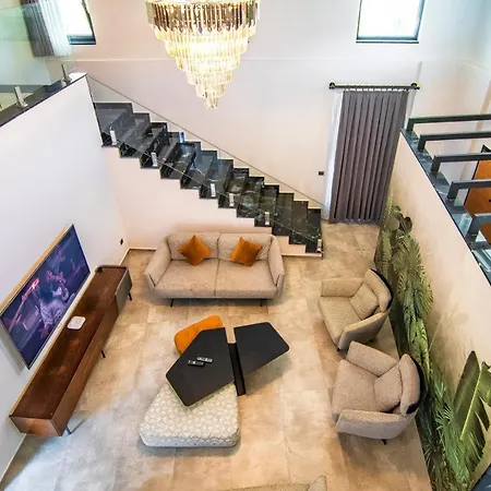 Brawo Villa *